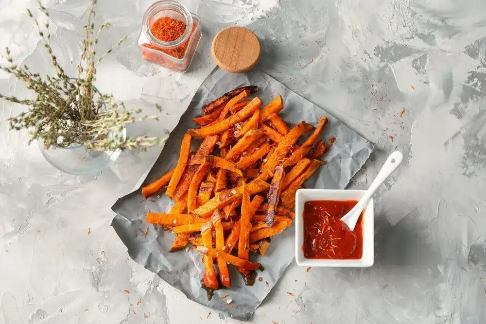 Jak przyprawić frytki z batatów? Chrupkość i smak sprawdzone sposoby