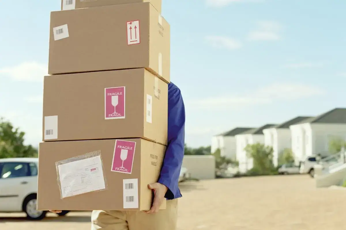 Czy InPost dostarcza w niedziele? Poznaj zasady i wyjątki!