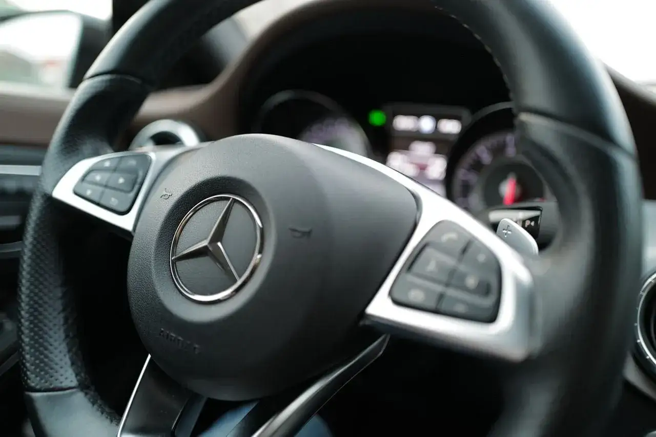 5 niepokojących oznak luzów na kierownicy. Sprawdźmy Twoje auto!