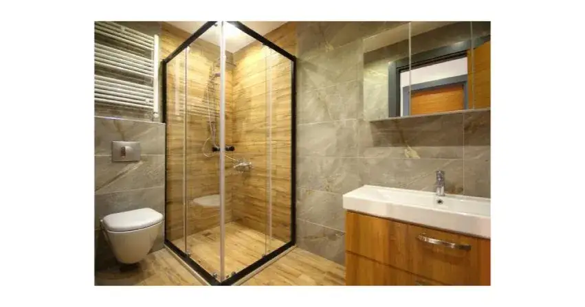 Brodzik na płytkach czy zlicowany? Decyzja, która zmieni Twoją łazienkę.