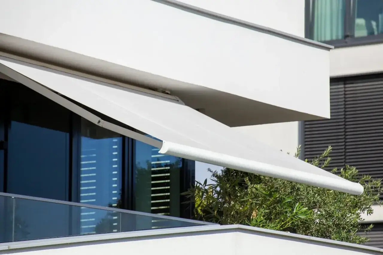 Czy montaż markizy wymaga zgłoszenia? Sprawdź, aby uniknąć problemów