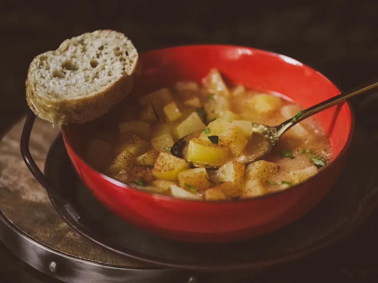 Minestra di Patate: Ricetta Classica, Varianti e Segreti (Max 70 Caratteri)