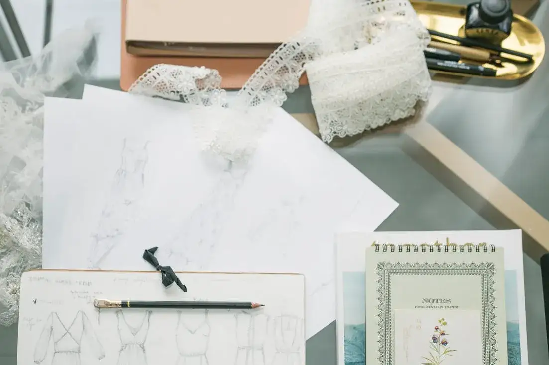 Ile kosztuje uszycie sukni ślubnej? Poznaj ceny i ukryte koszty