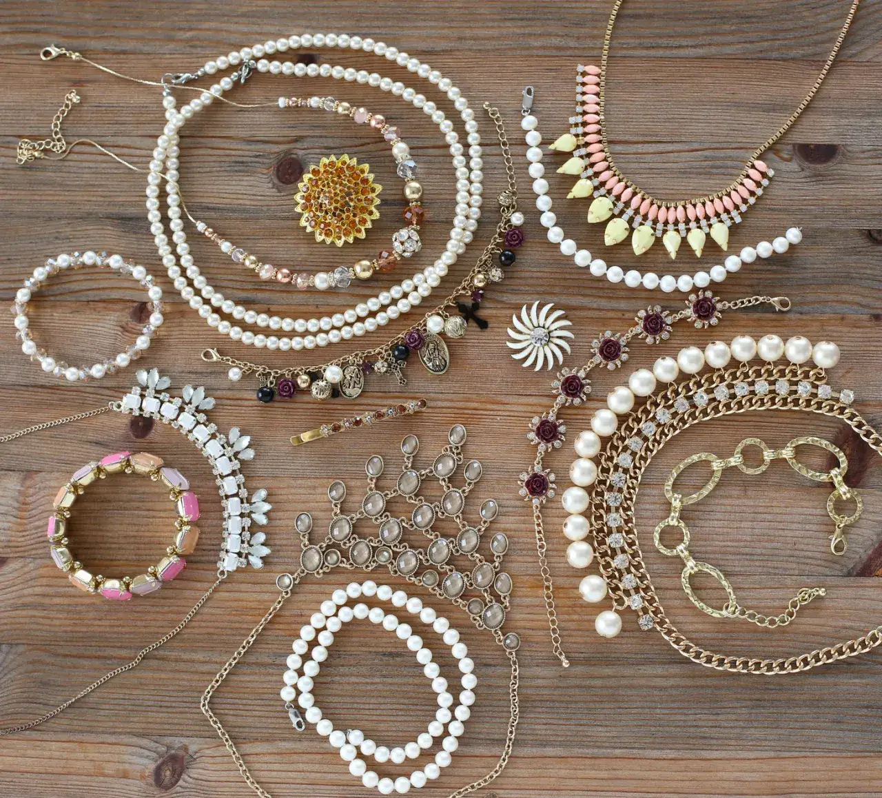 Gdzie kupić zapięcia do bransoletek? Sprawdź najlepsze oferty!