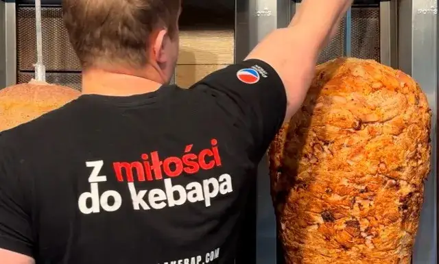 Gdzie jest najbliższy kebab? Znajdź i wybierz najlepszy w okolicy!