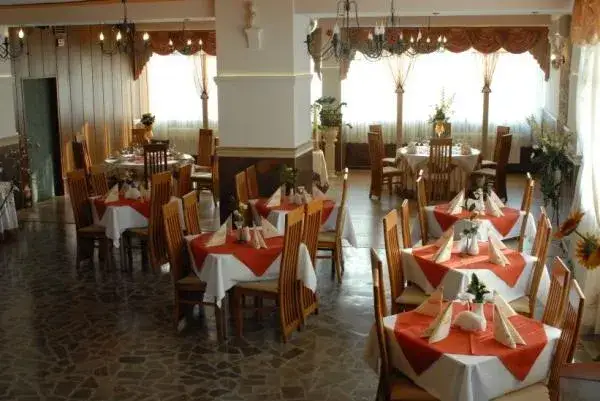 Menu Siwy Brzeg: Pełna Oferta Kulinarna i Specjały Szefa Kuchni