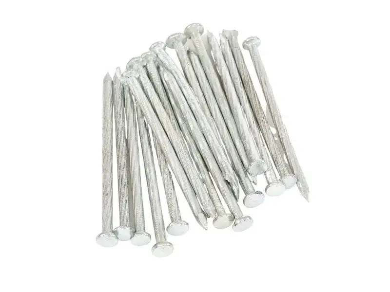 Gwoździe skrętne czy pierścieniowe? Wybierz mądrze!