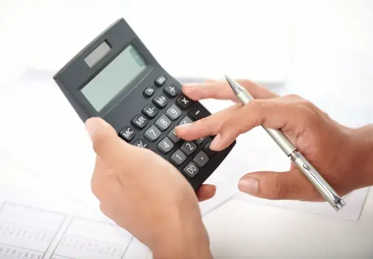 Jak obliczyć ilość styropianu na elewacje, by uniknąć strat materiału