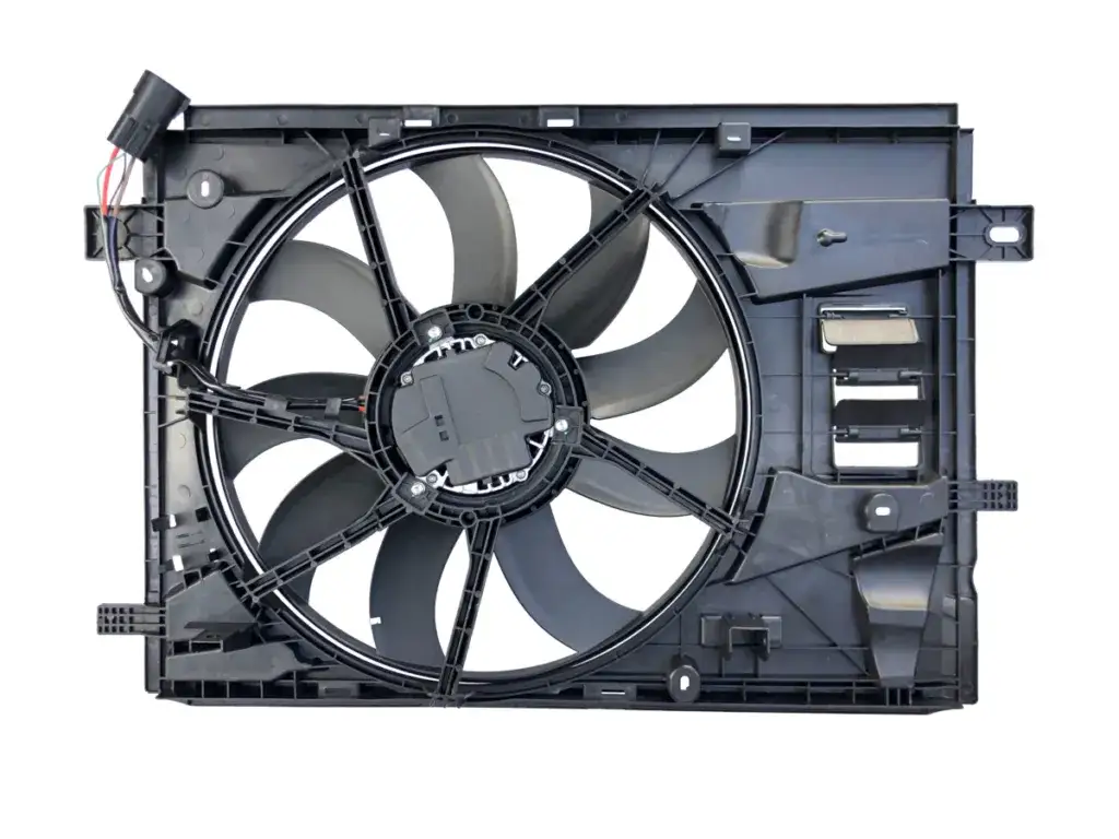 Wentylator chłodnicy pracuje ciągle? Czy to awaria? Diagnoza krok po kroku