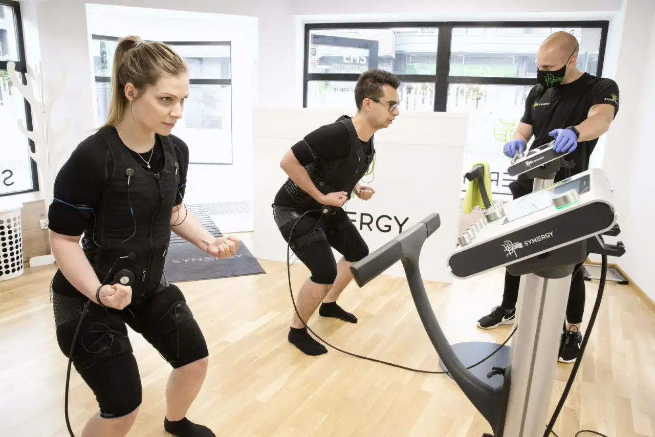Trening EMS: Czy 20 minut wystarczy na efekty? Przewodnik.