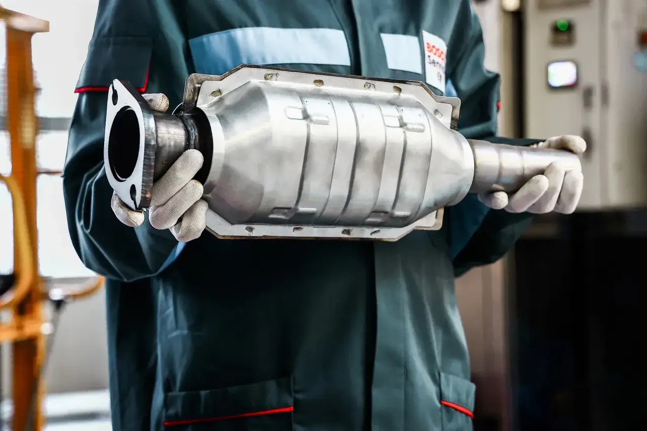 DPF: Czy domowe czyszczenie to oszczędność? Poznaj ryzyka