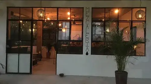 Zipolite: ¿Qué es una cantina gastronómica? Sabor y mezcal