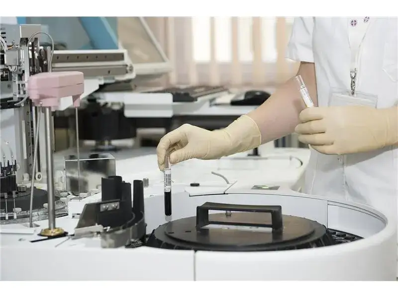 Laboratorium czy labolatorium - poznaj poprawną pisownię i błędy