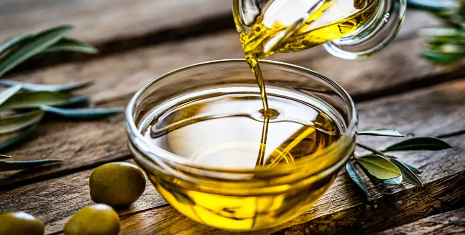 Łyżka oliwy ile g: poznaj dokładną wagę i jej zastosowanie w kuchni