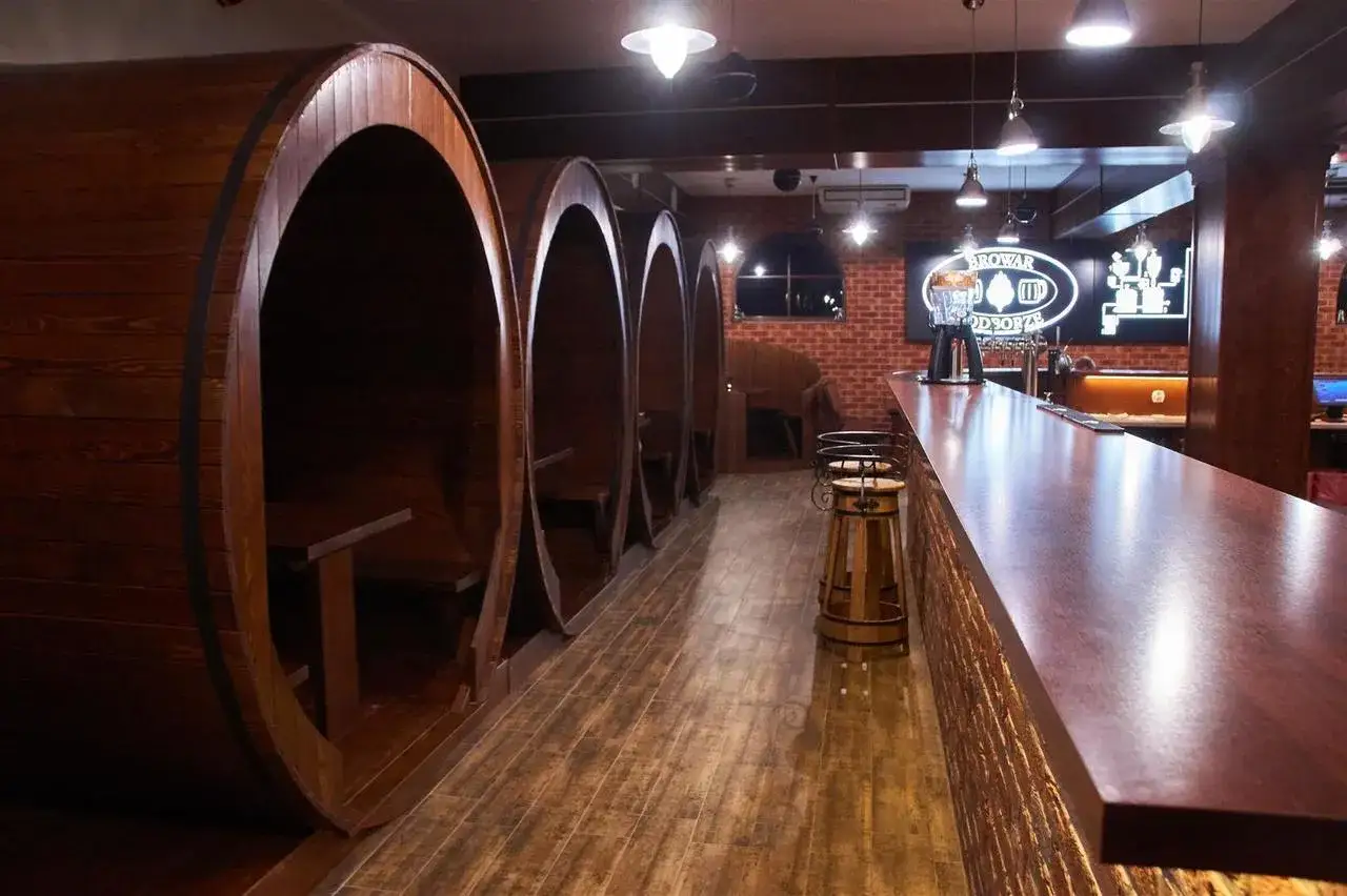 Hotel Dworek Nad Stawem: Łaźnia Piwna, browar i pełna oferta