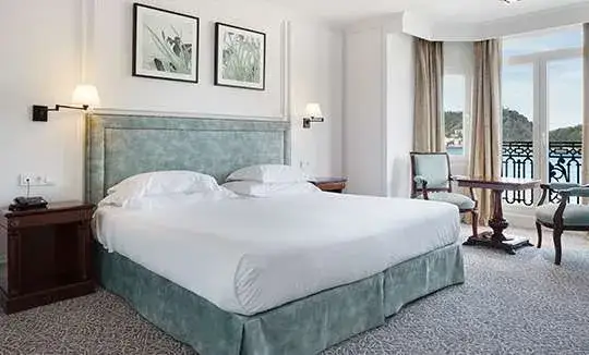 Hotel Londres San Sebastián España: lujo, vistas y comodidad garantizada