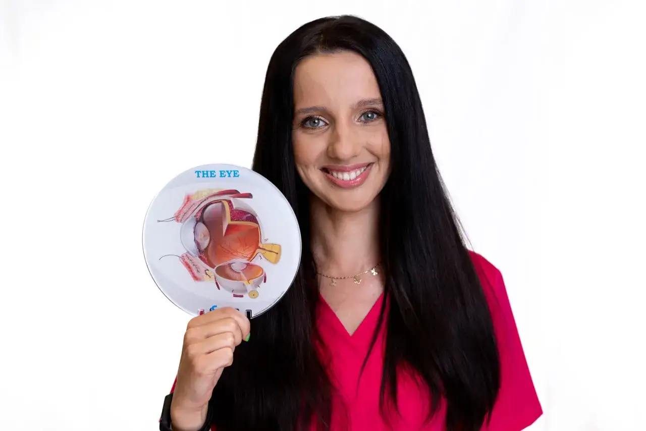 Migrena oczna objawy: poznaj niepokojące symptomy i ich skutki