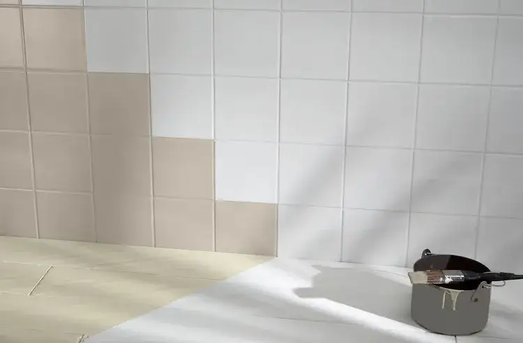 Jaka farba do malowania płytek gipsowych? Poznaj najlepsze opcje