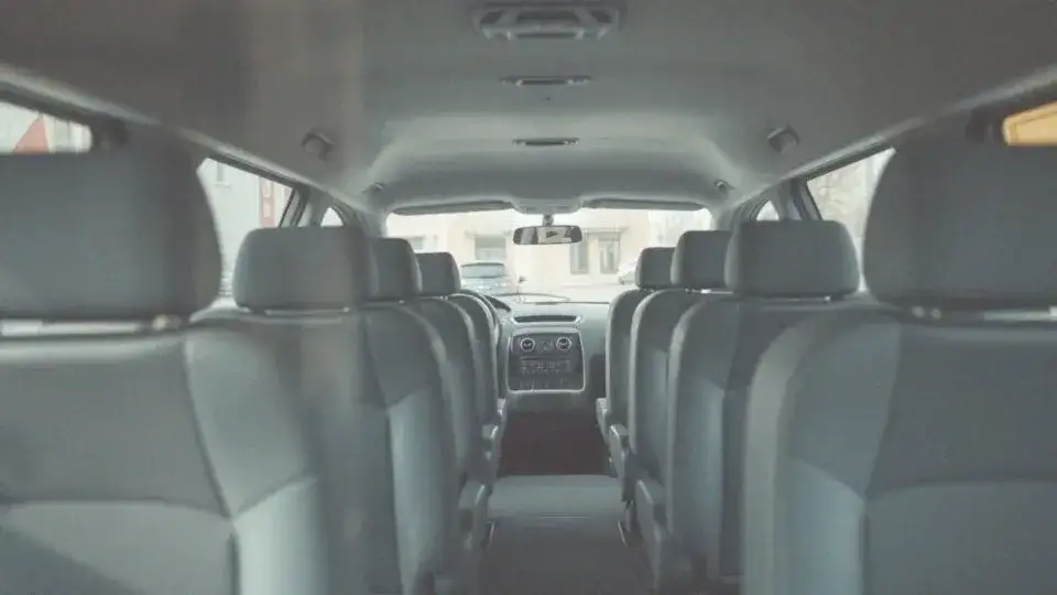 Ile jest miejsc w autokarze? Zaskakujące różnice w pojemności