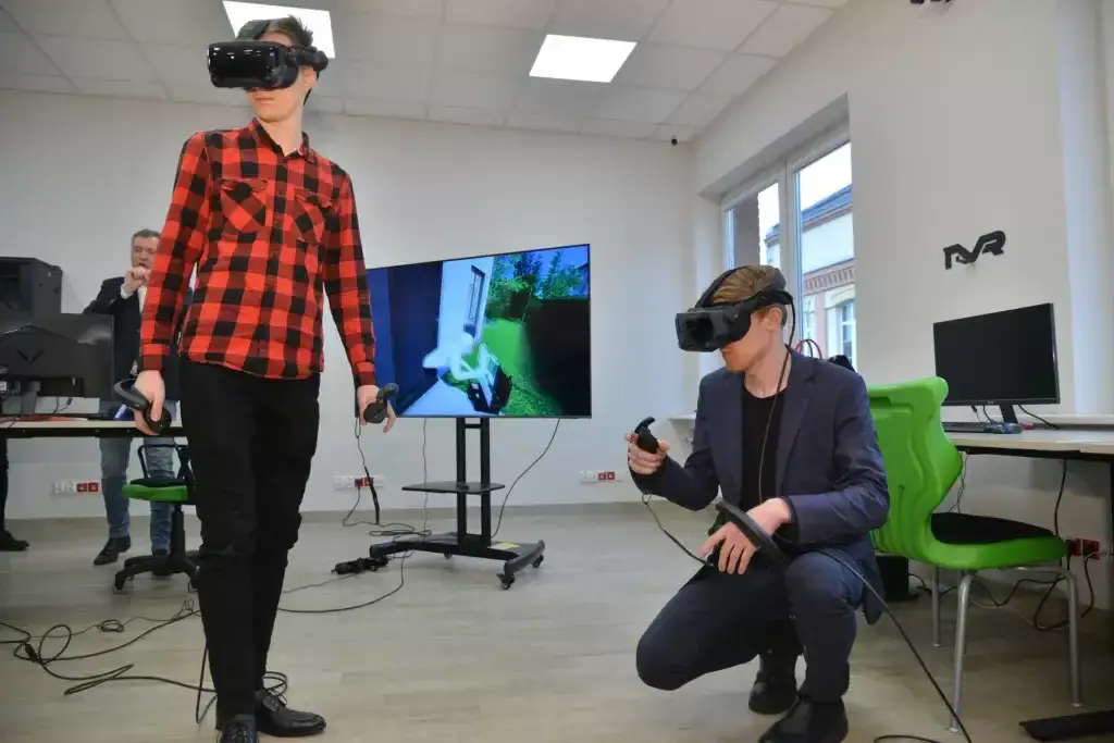 Co wyjątkowego oferuje swoim uczniom szkoła w Ścinawie? Analiza oferty