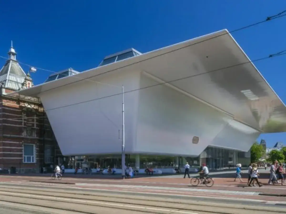 Stedelijk Museum Amsterdam: Przewodnik 2026. Co musisz wiedzieć?