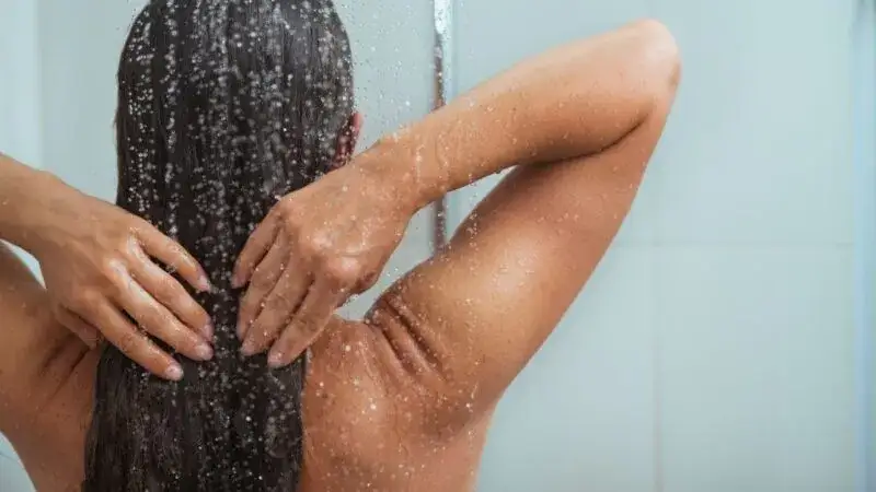 7 skutecznych metod mycia włosów dla lepszego efektu pielęgnacji włosów