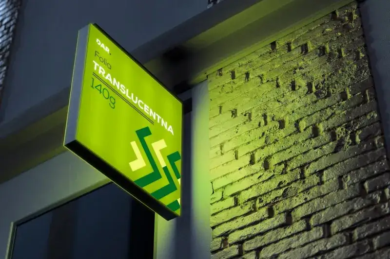 Druk na folii translucentnej: Jak uzyskać najwyższą jakość i efekty?