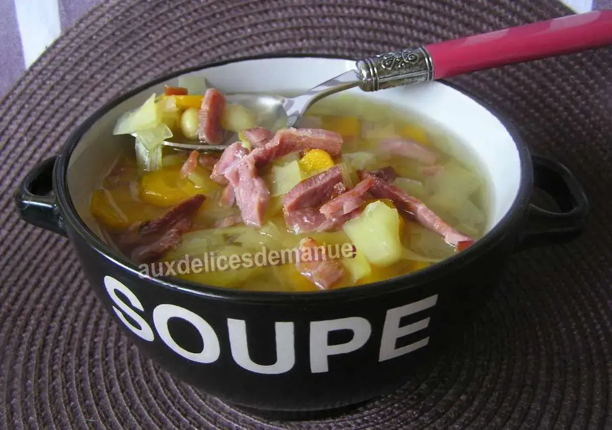 Soupe poireaux carottes: le secret d'un velouté savoureux et facile