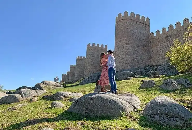 Tu guía para visitar Ávila: Monumentos, historia y gastronomía