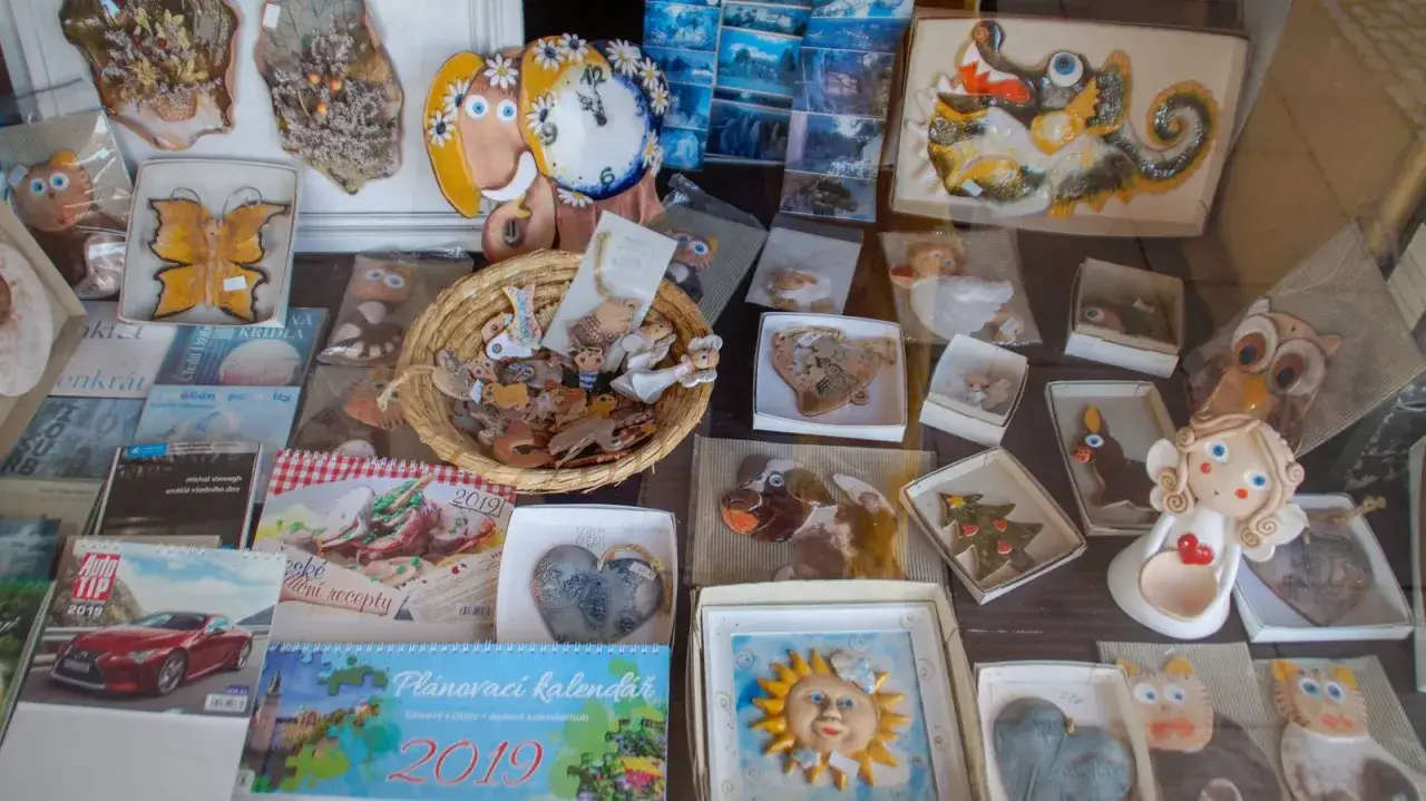 Co przywieźć z Czech? Przewodnik po pamiątkach i przysmakach!