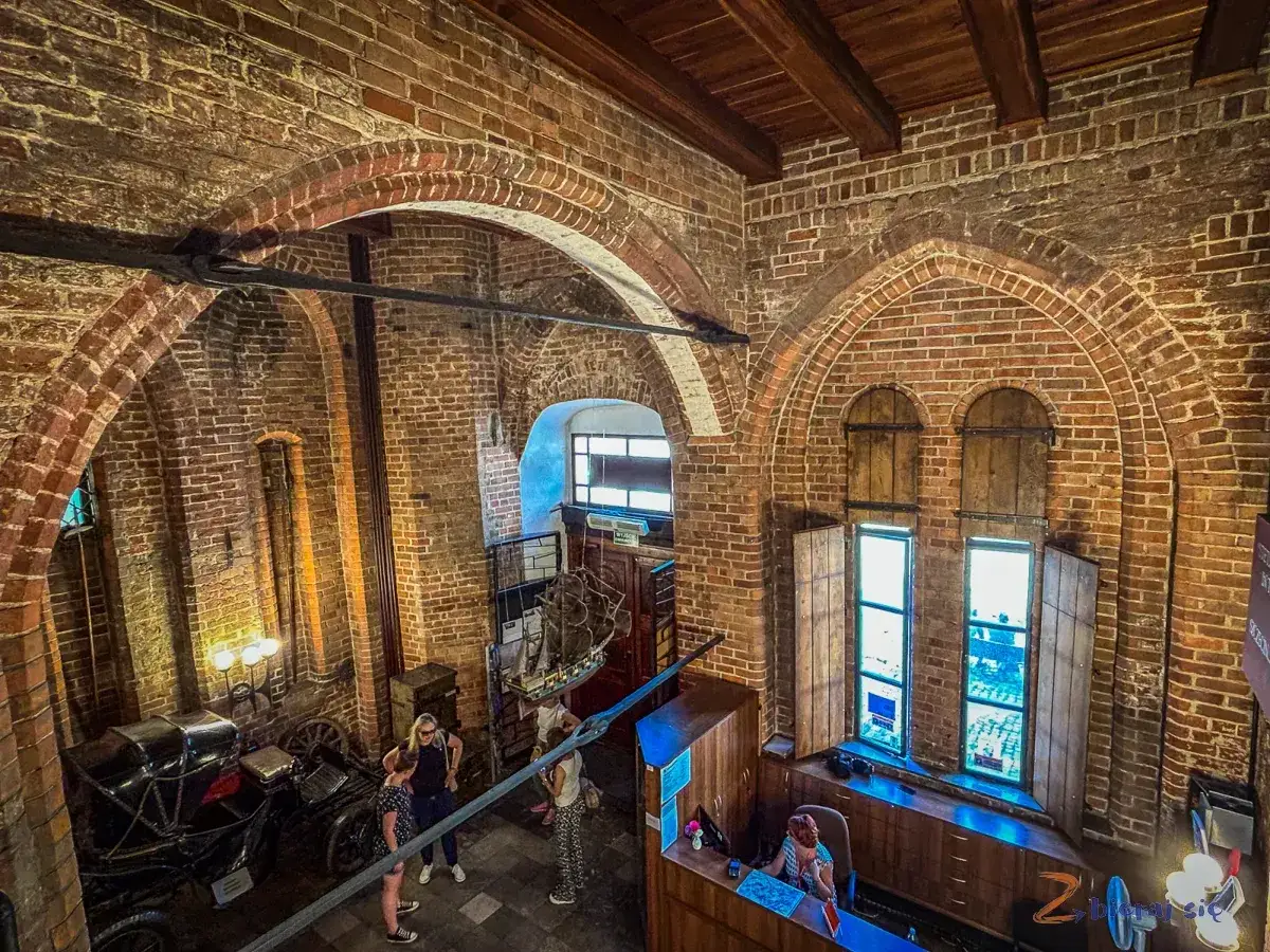 Szczecin: Jak dojechać i poruszać się? Praktyczny przewodnik