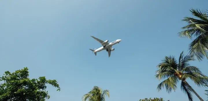 Ile trwa lot z Warszawy na Wyspy Zielonego Przylądka: Kompletny rozkład