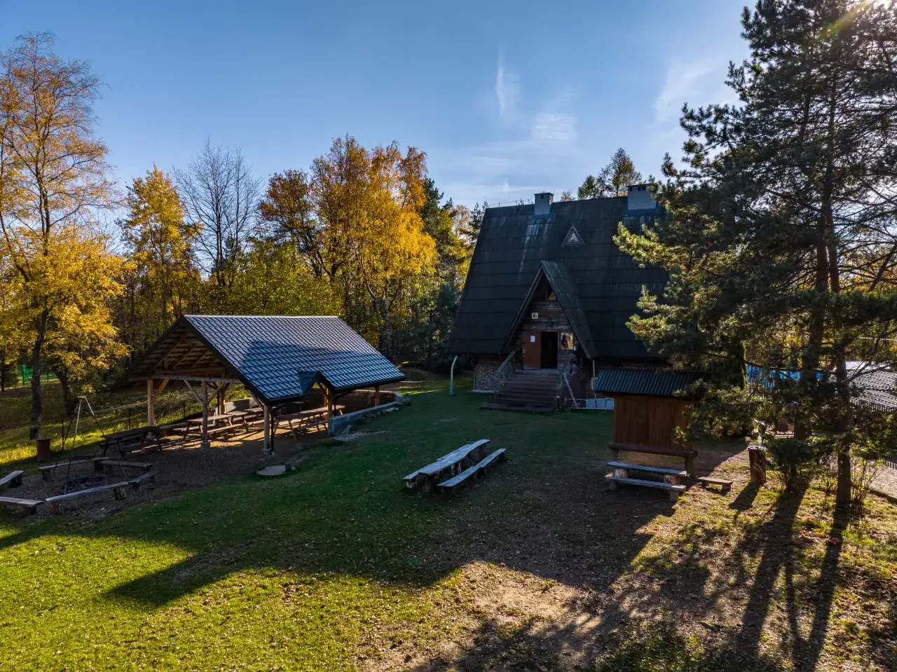 Bacówka Brzanka - idealne miejsce na relaks i przygody w górach