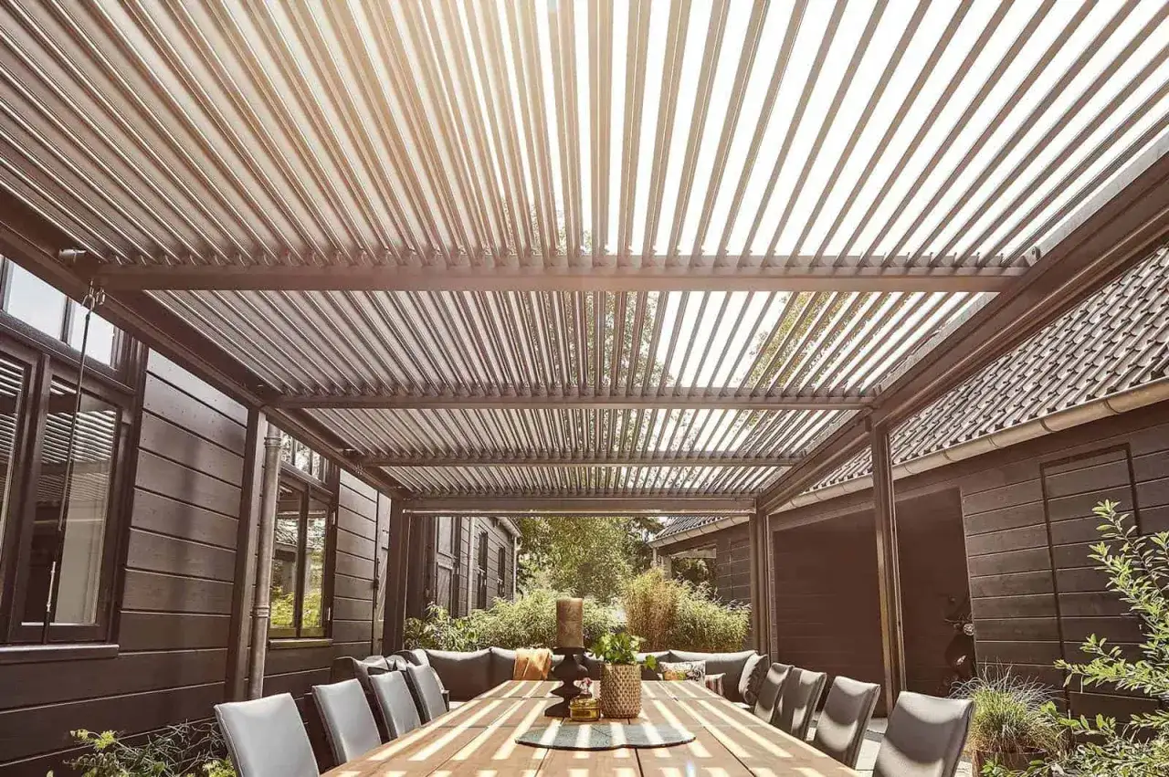 Jak przedłużyć dach nad tarasem - praktyczne porady i materiały