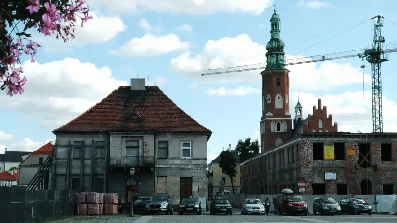 Radom: Odkryj sekrety miasta! Przewodnik po atrakcjach i zabytkach