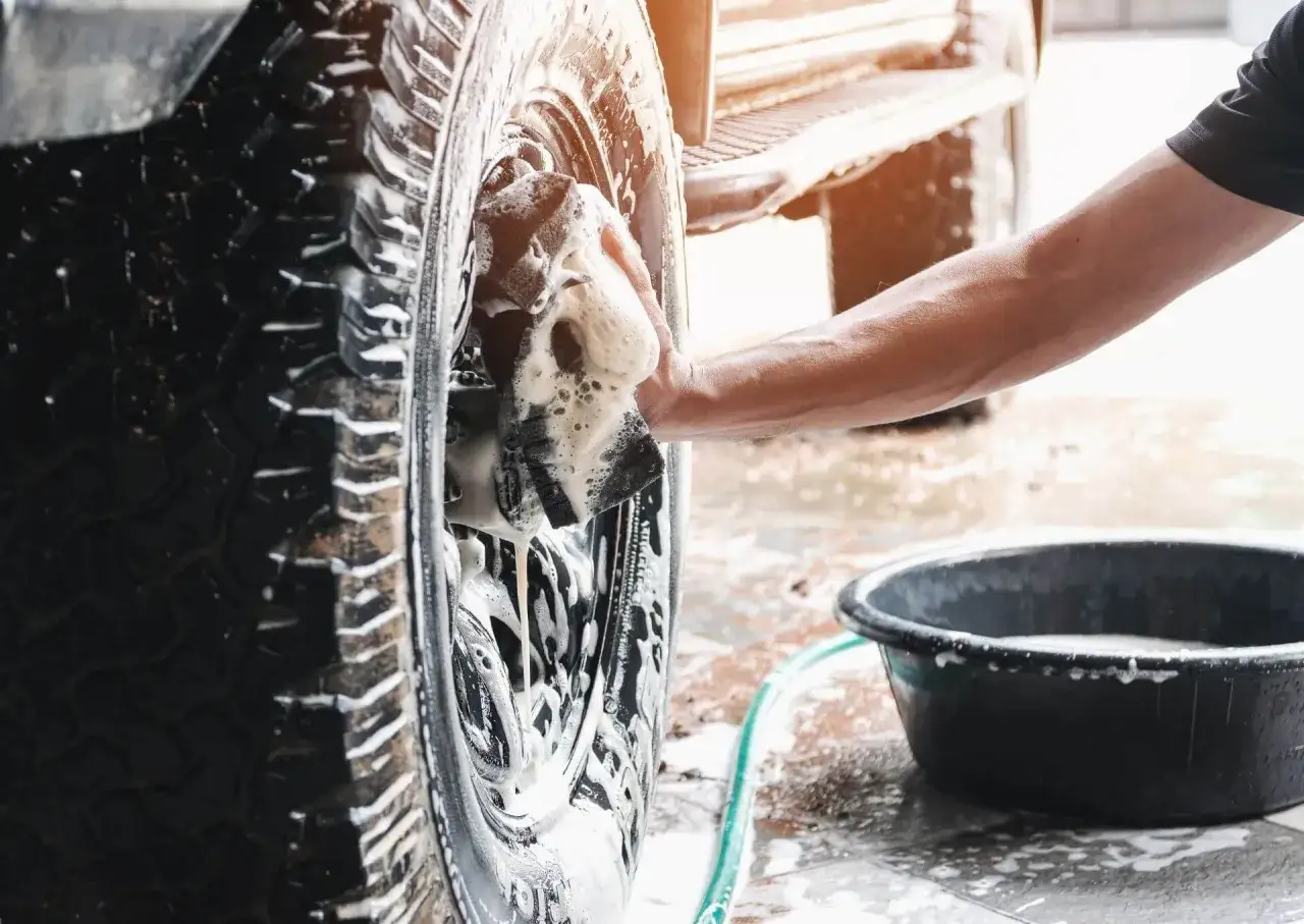 Prostowanie felgi aluminiowej: Od 30 min do kilku dni? Sprawdź!