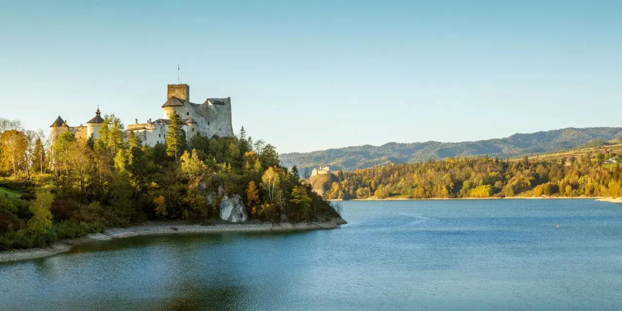 Bacówka Czorsztyn: Odkryj tradycyjne smaki i niezapomniane widoki