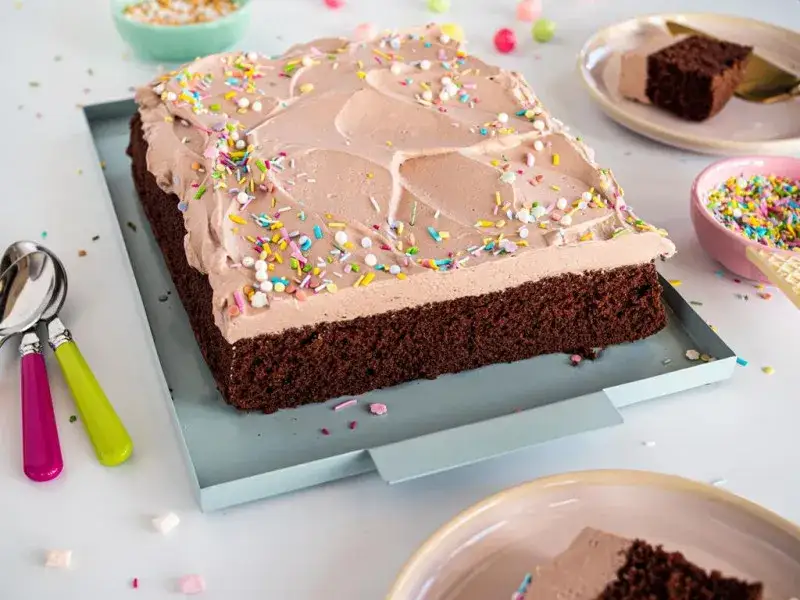 Jakie ciasto na kiermasz szkolny? Proste przepisy, które zachwycą dzieci