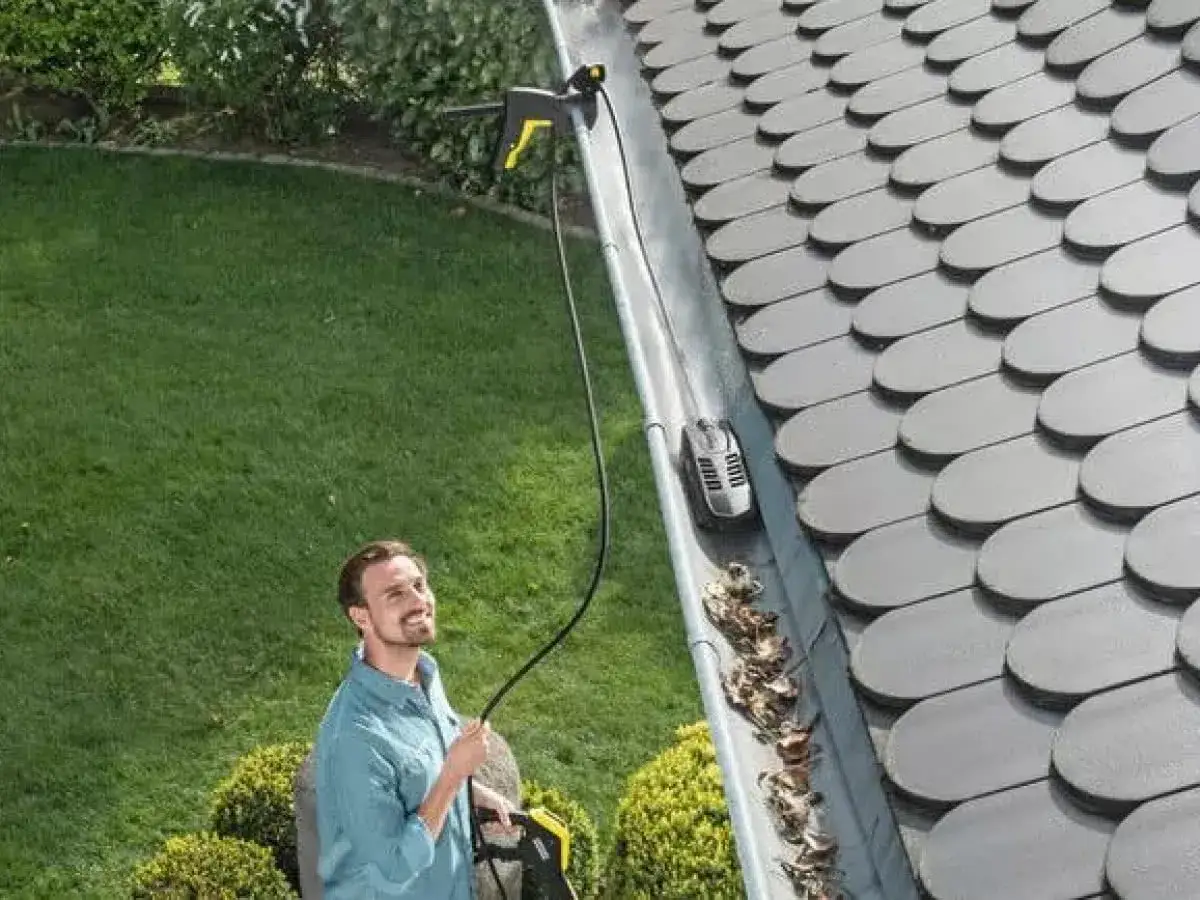 Jak wyczyścić rynny: 7 skutecznych kroków dla każdego domu