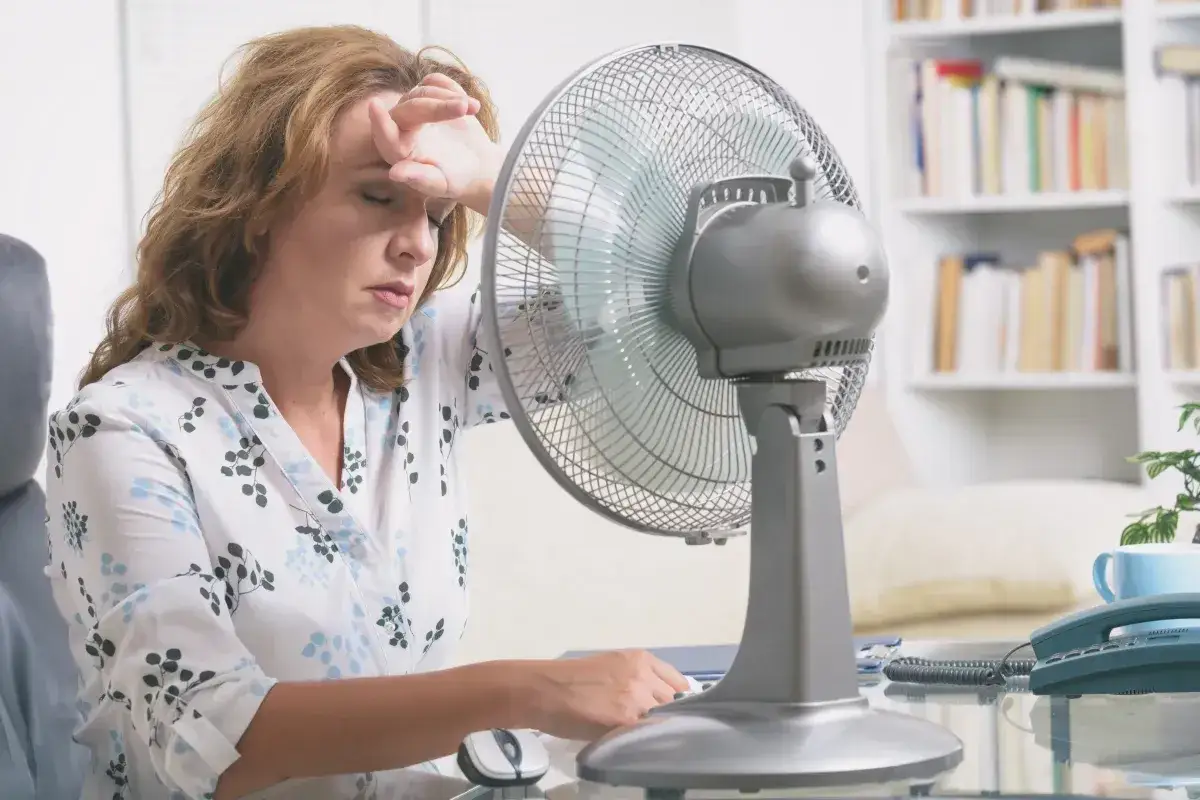 Alkomat w pracy: Odmowa? Poznaj swoje prawa i uniknij zwolnienia