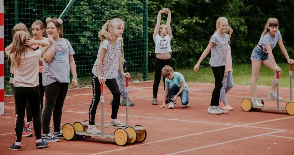 Atrakcje w Kiczycach, które zaskoczą całą rodzinę i umilą czas