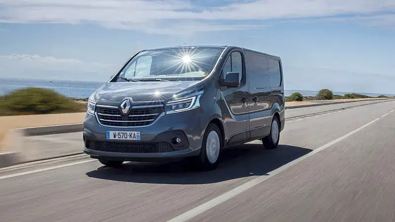 Jaki bus w benzynie do 15 tys. zł – rzadkie modele dla Ciebie