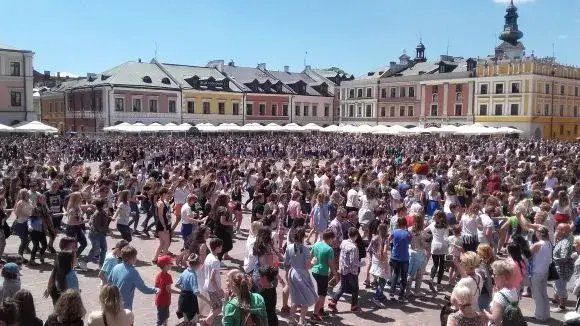 Czy belgijka to polski taniec? Poznaj jej fascynujące pochodzenie