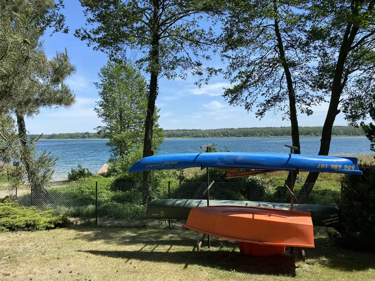 Jezioro Powidzkie: Domek marzeń? Jak wybrać i co robić!