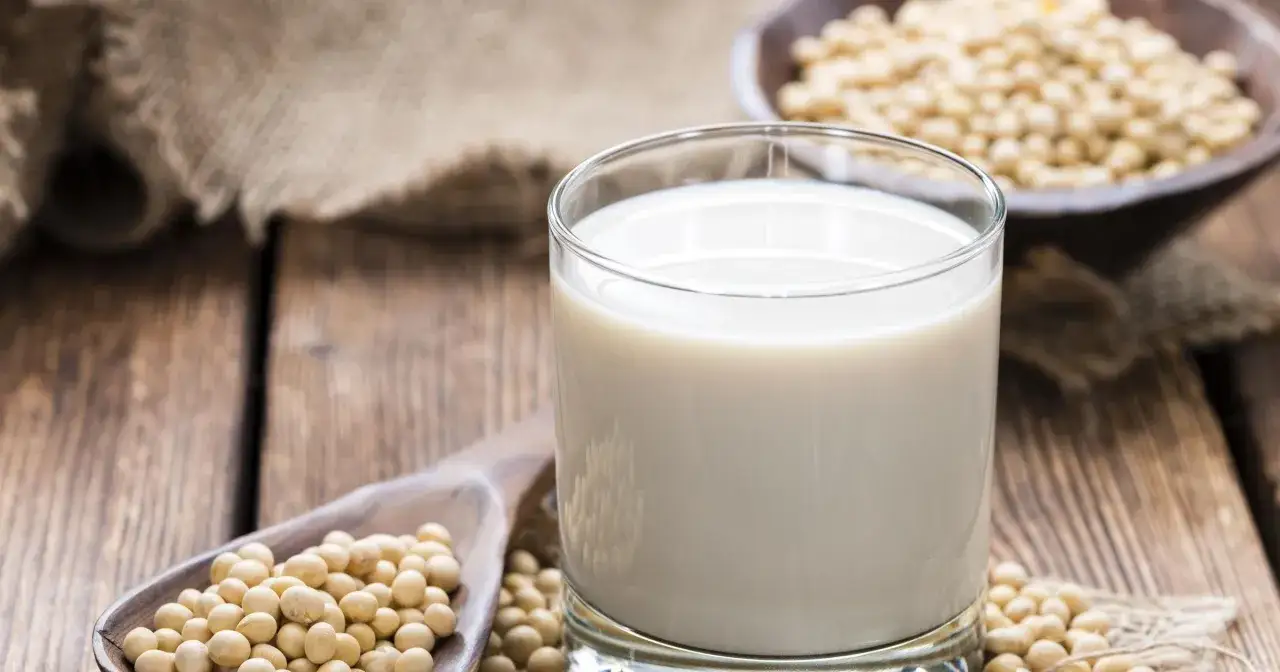Czy mleko roślinne można gotować? Oto co musisz wiedzieć!