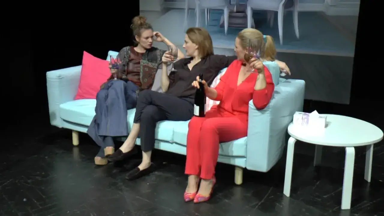 Ludzie inteligentni spektakl: odkryj tajemnice relacji w teatrze