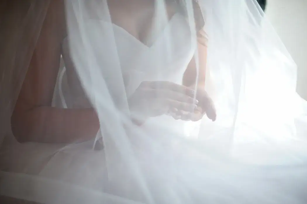 Jaki welon do sukni z trenem? Odkryj idealne dopasowanie dla siebie