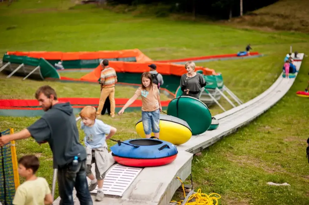 Najciekawsze atrakcje dla dzieci w Karpaczu: 10 miejsc na niezapomniany pobyt
