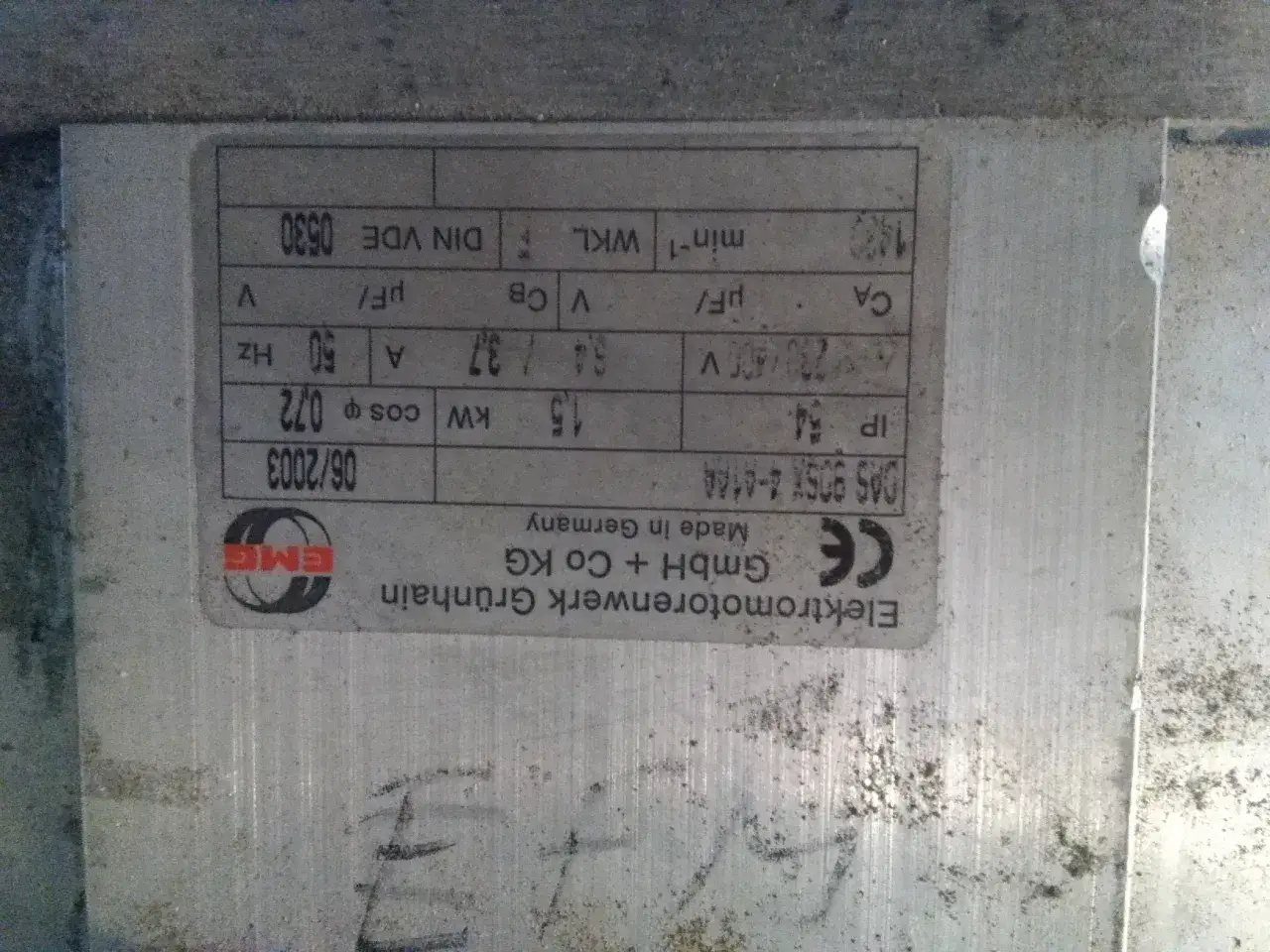 Jaki kondensator do silnika 1 5 kW, aby uniknąć problemów z działaniem?