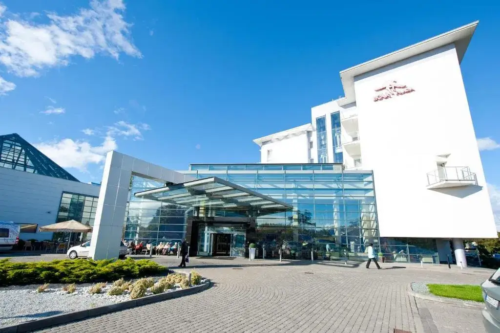 Ikar Plaza Kołobrzeg – ile gwiazdek i co oferuje 4-gwiazdkowy hotel?